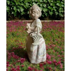 Nao by Lladro Girl with Basket Porcelain Figurine MINT Rare ~ Retired! 10”H